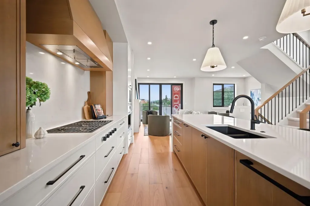 1700 73 Street SW Calgary AB T3H0J6