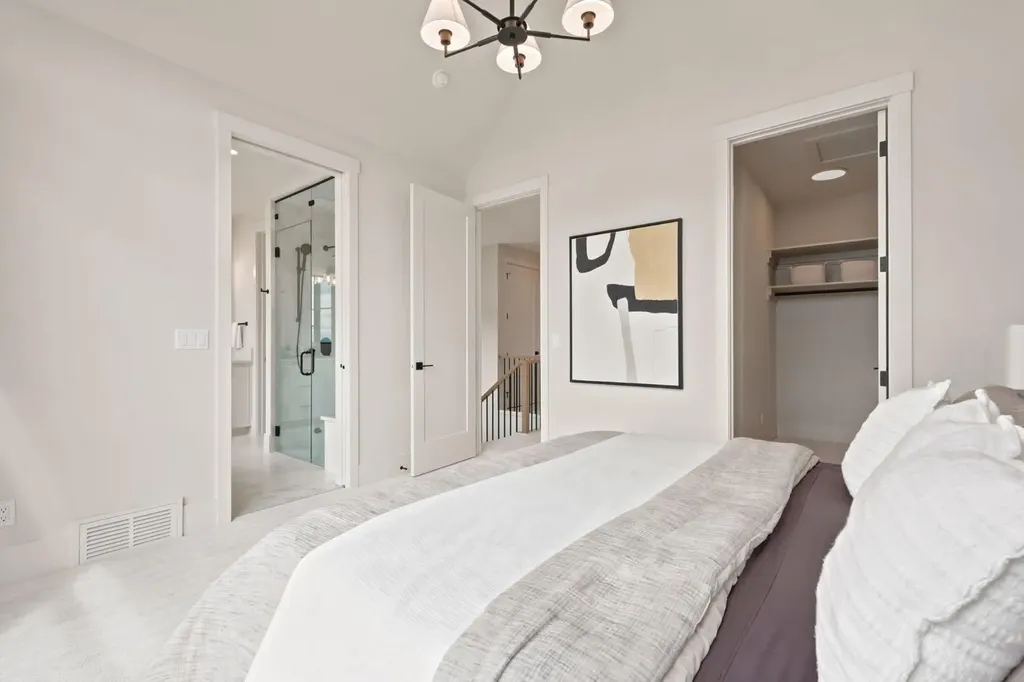 1700 73 Street SW Calgary AB T3H0J6