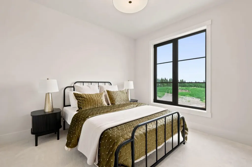 1700 73 Street SW Calgary AB T3H0J6