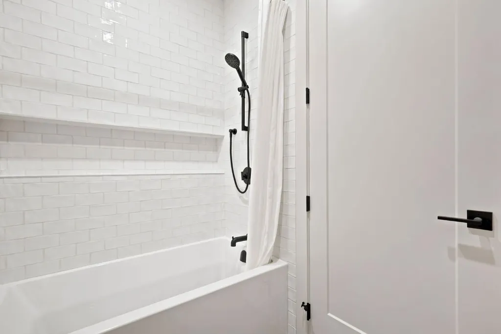 1700 73 Street SW Calgary AB T3H0J6