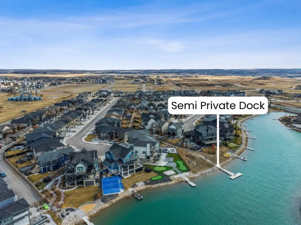 236 Marina Grove SE Calgary AB T3M 3J4