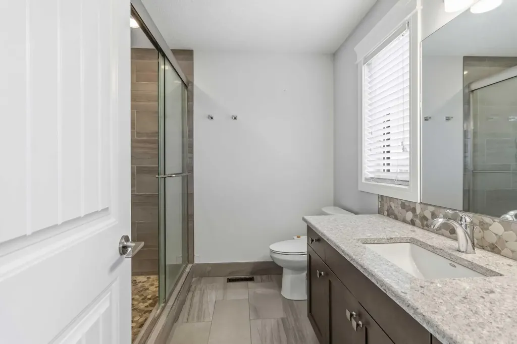 165 Beaconwood Place Fort Mcmurray AB T9H 2S9