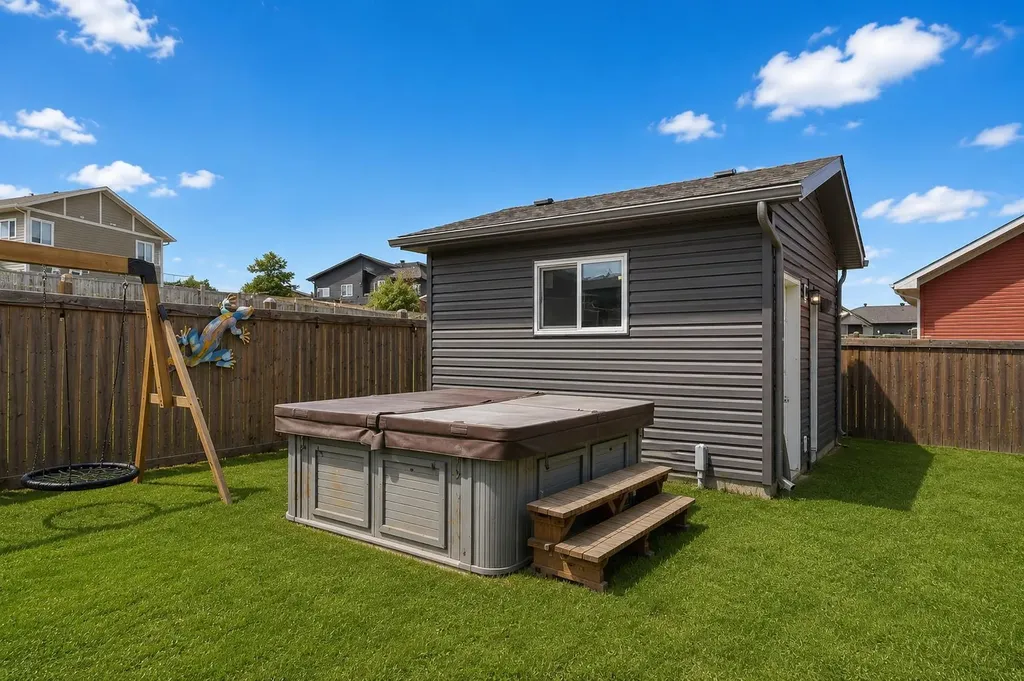 165 Beaconwood Place Fort Mcmurray AB T9H 2S9