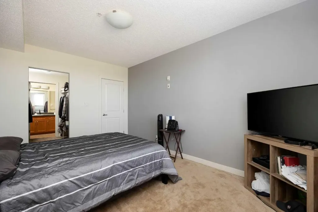136C Sandpiper Road Fort Mcmurray AB T9K0J7