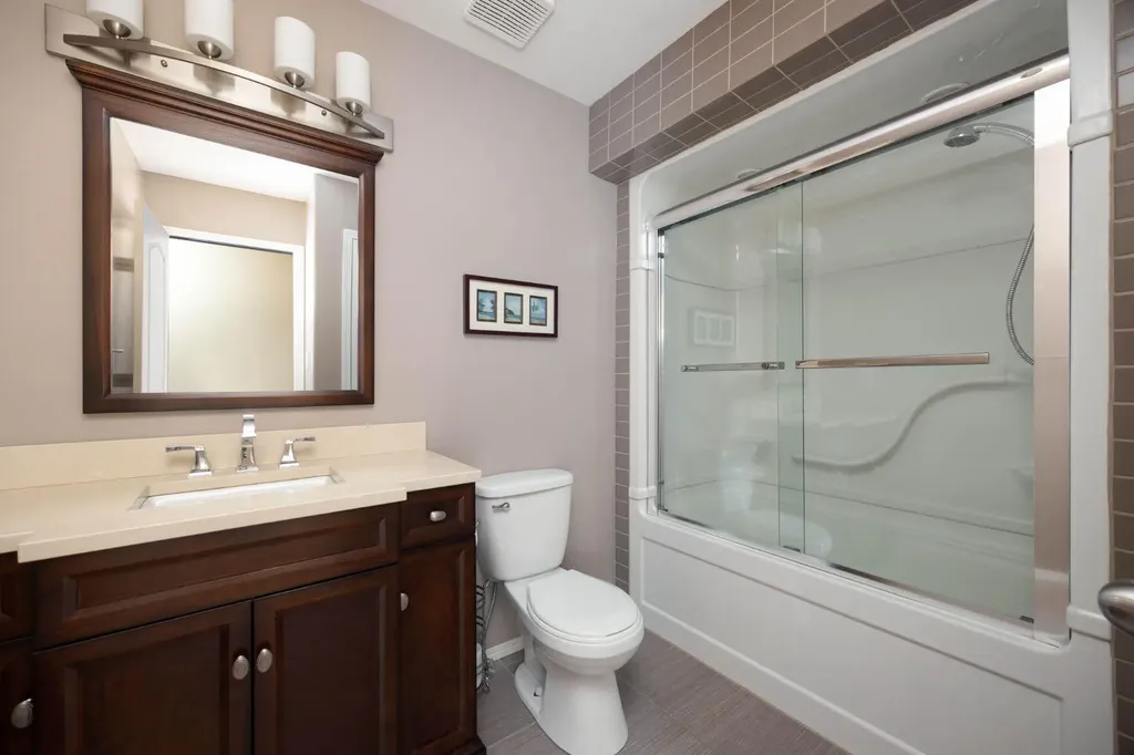 104 Avery Bay Fort Mcmurray AB T9J 1B1