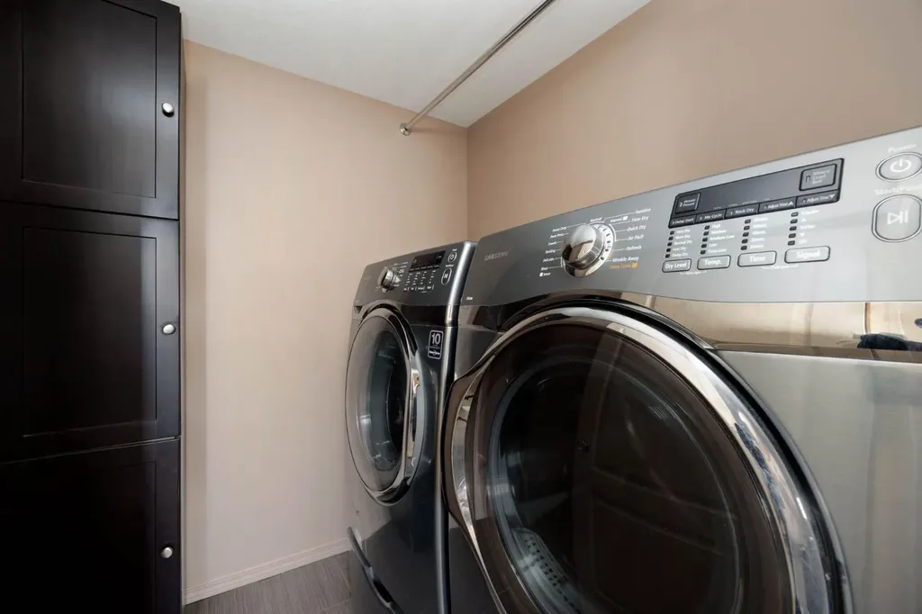104 Avery Bay Fort Mcmurray AB T9J 1B1
