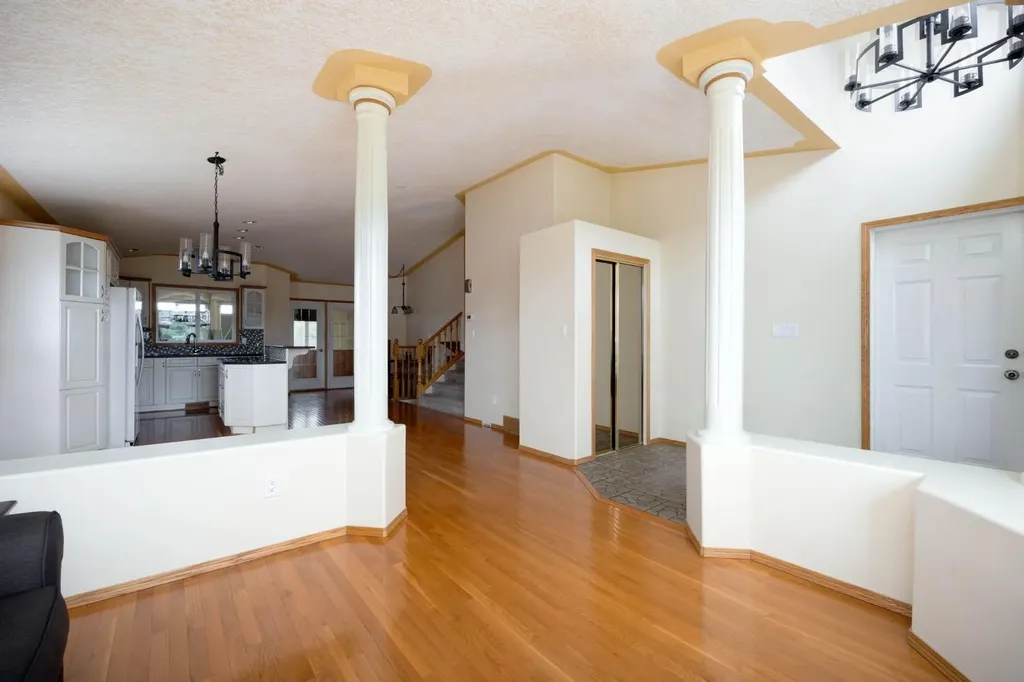 104 Avery Bay Fort Mcmurray AB T9J 1B1
