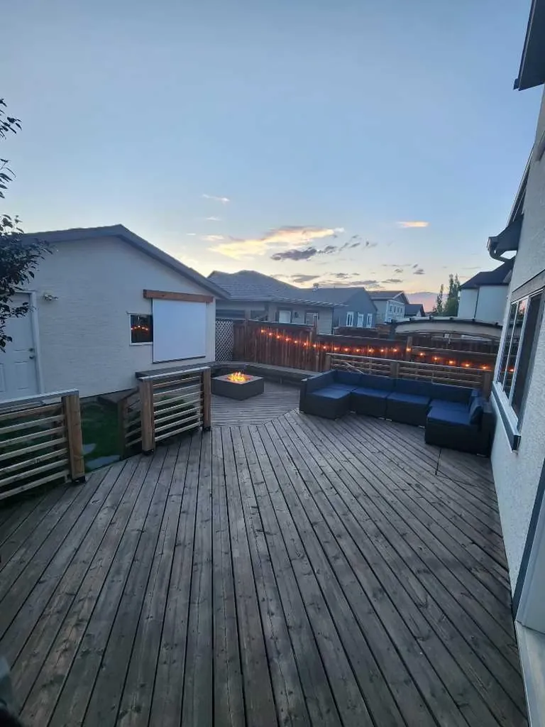 432 Marquis Heights SE Calgary AB T3M 1V1