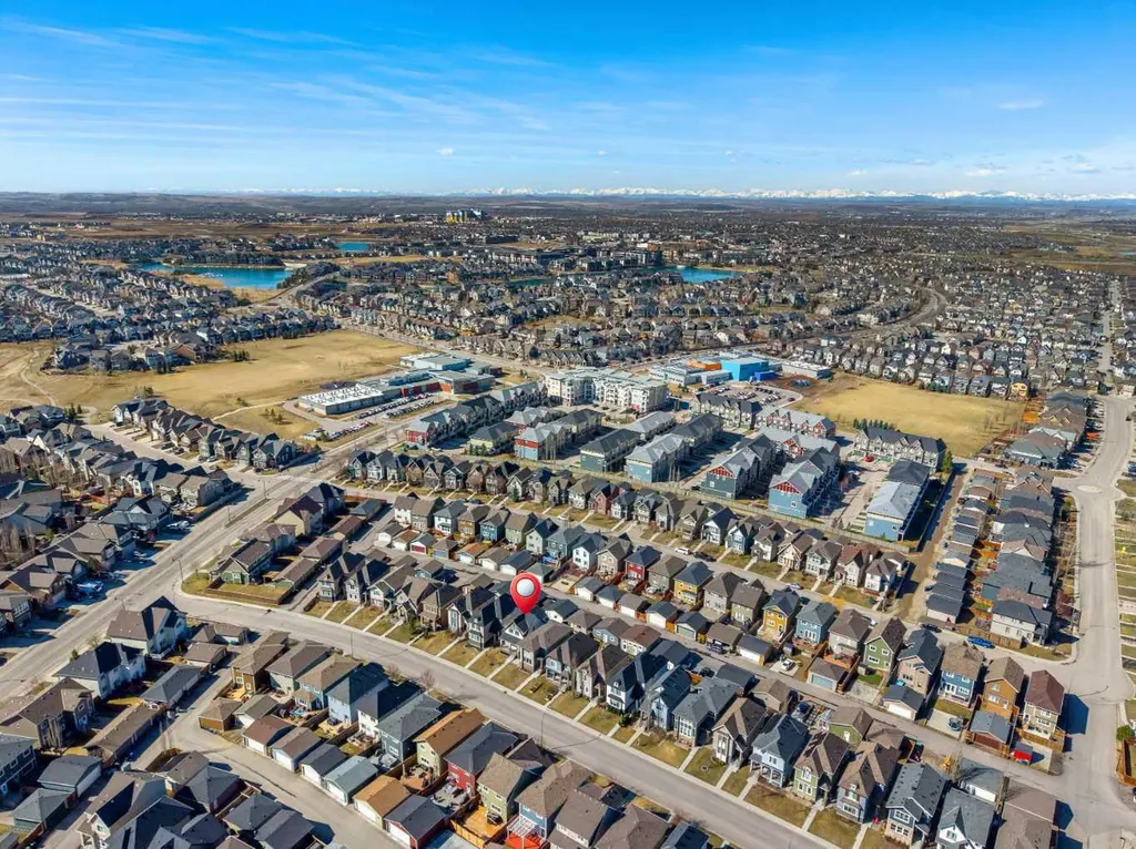 432 Marquis Heights SE Calgary AB T3M 1V1