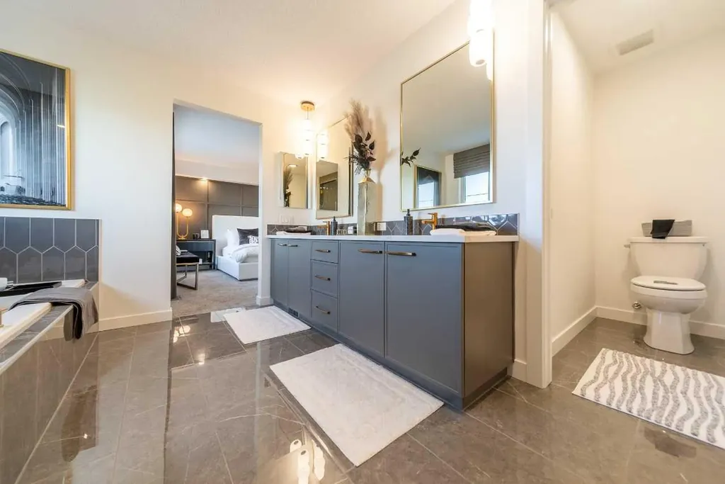 199 Bridgeport Circle Chestermere AB T1X 3E7