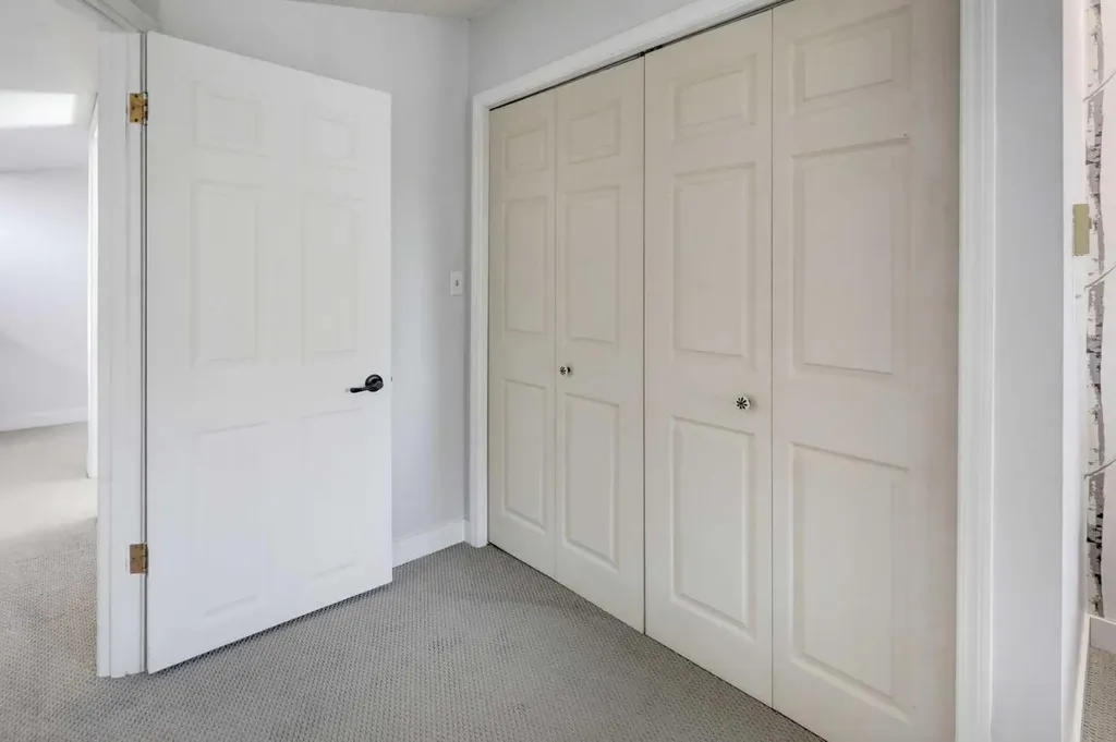 1921 5 Street SW Calgary AB T2S 2B2