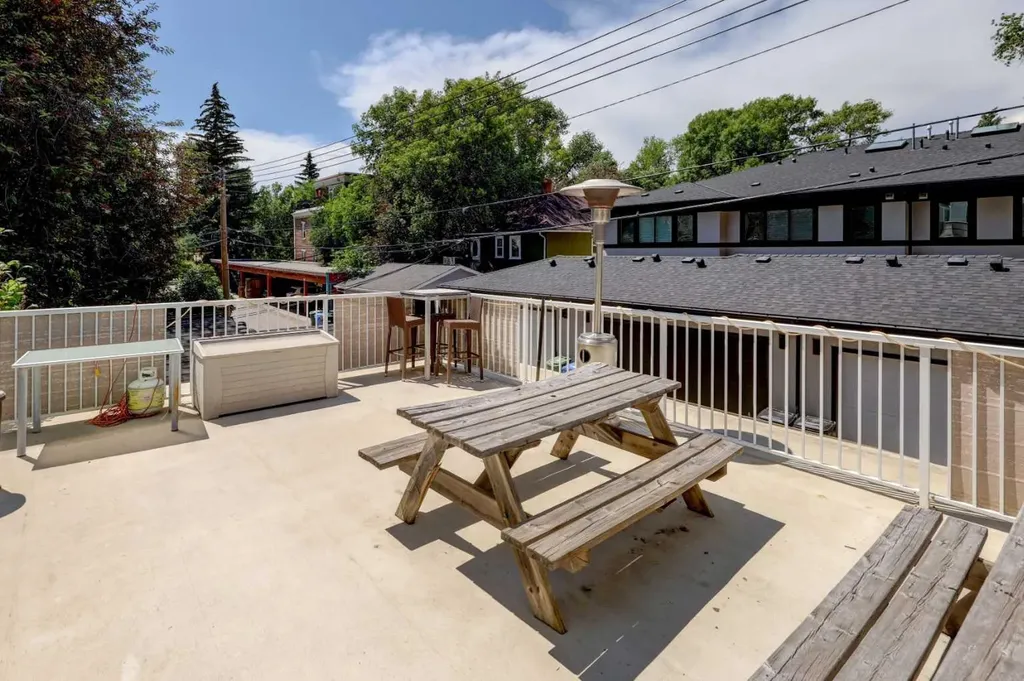 1921 5 Street SW Calgary AB T2S 2B2
