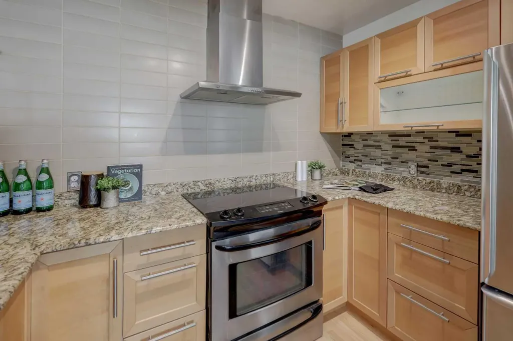 1921 5 Street SW Calgary AB T2S 2B2