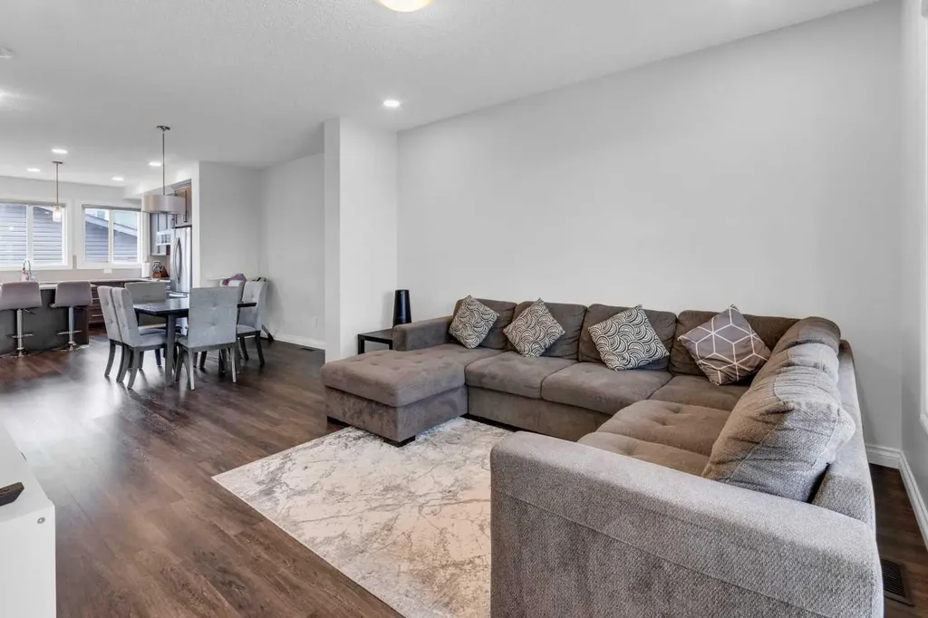 106 Cornerbrook Manor NE Calgary AB T3N 1V3