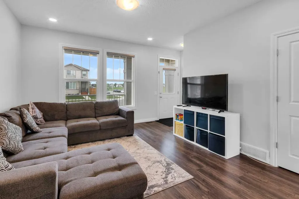 106 Cornerbrook Manor NE Calgary AB T3N 1V3
