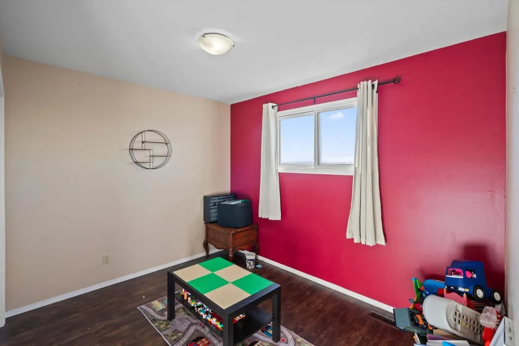 20203 460 Township Rural Camrose County AB T4V 5E7