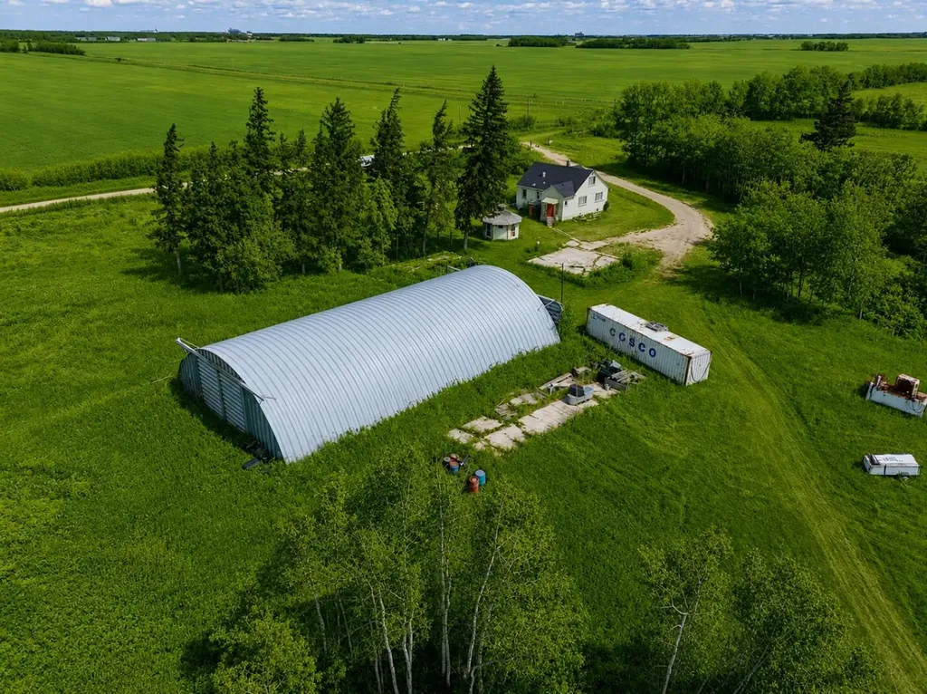 20203 460 Township Rural Camrose County AB T4V 5E7