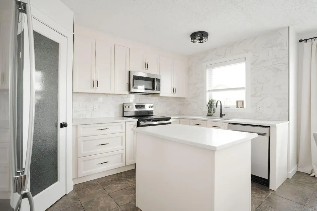 138 Rattlepan Creek Crescent Fort Mcmurray AB T9K 2V3
