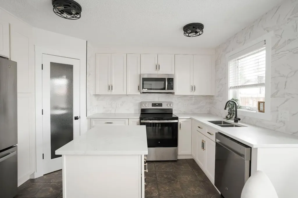 138 Rattlepan Creek Crescent Fort Mcmurray AB T9K 2V3