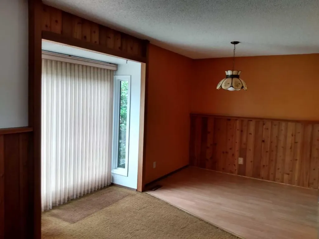 100 Doverglen Crescent SE Calgary AB T2B 2P6