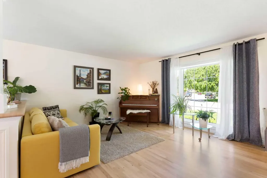 263 Midlawn Close SE Calgary AB T2X 1A7