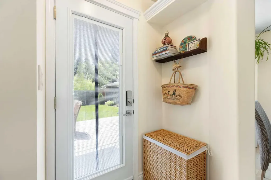 263 Midlawn Close SE Calgary AB T2X 1A7