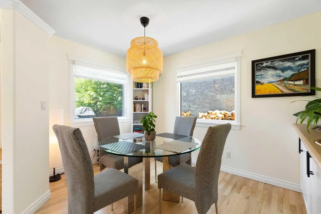 263 Midlawn Close SE Calgary AB T2X 1A7