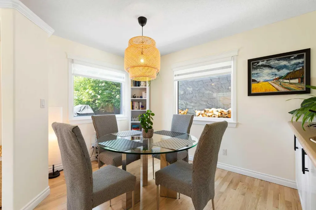 263 Midlawn Close SE Calgary AB T2X 1A7