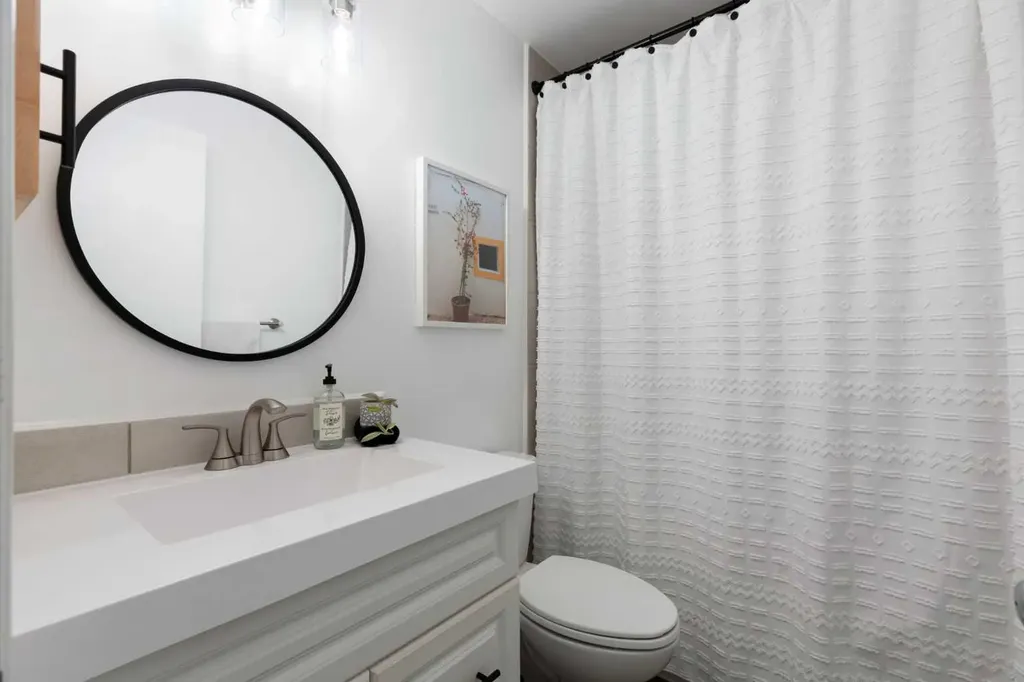 263 Midlawn Close SE Calgary AB T2X 1A7