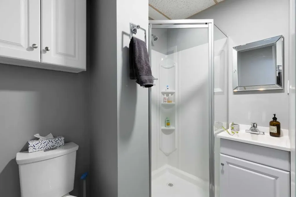 263 Midlawn Close SE Calgary AB T2X 1A7