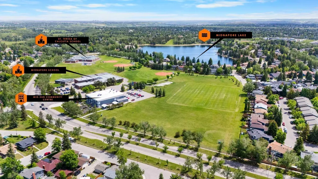 263 Midlawn Close SE Calgary AB T2X 1A7