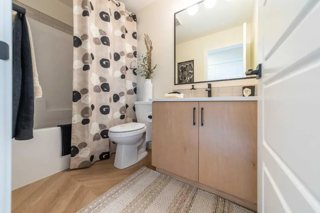 160 Snowberry Common SE Calgary AB T3M 4G7