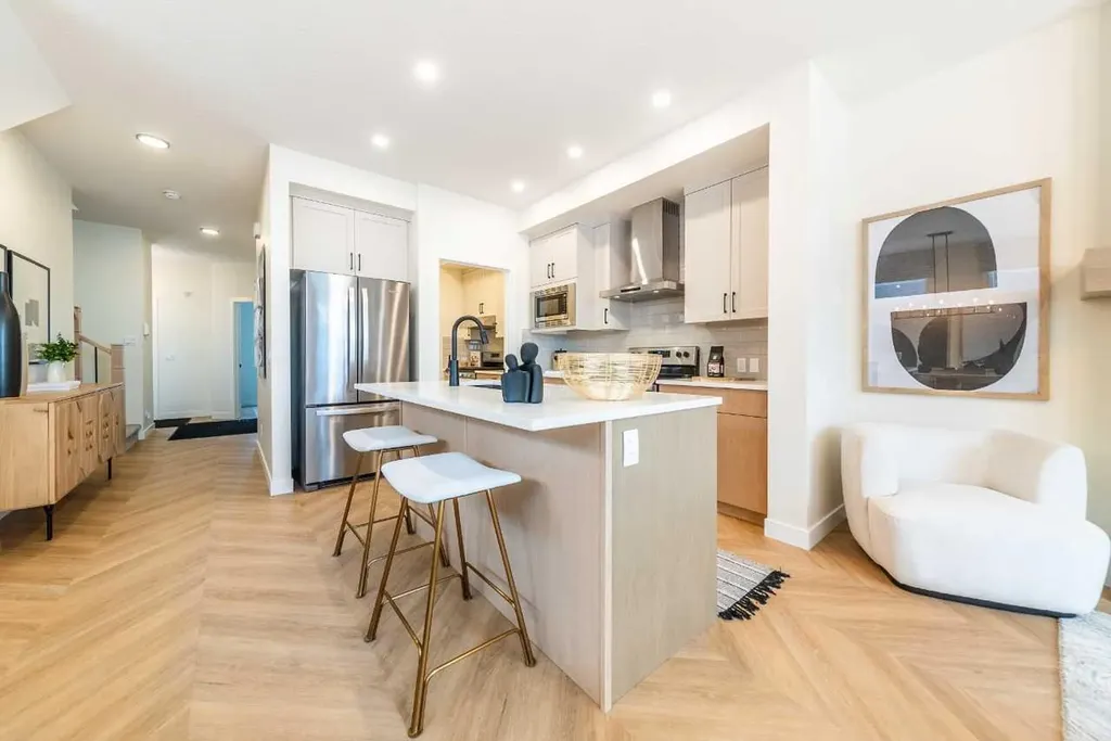 160 Snowberry Common SE Calgary AB T3M 4G7