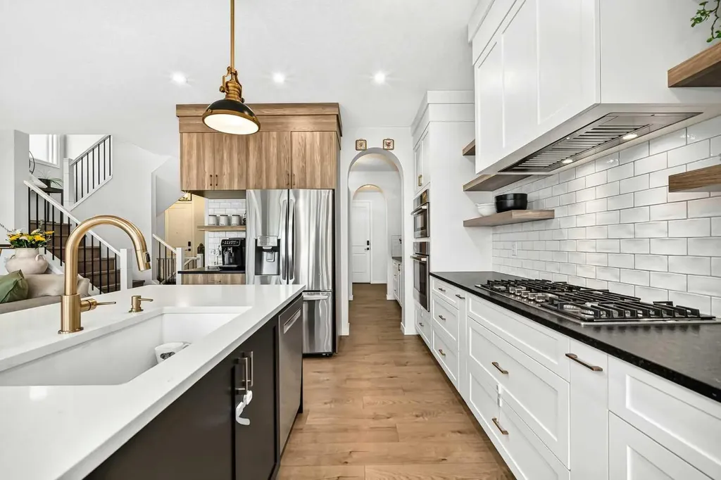 791 Cranbrook Gardens SE Calgary AB T3M 3L4