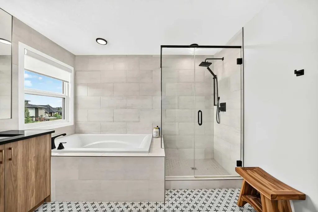 791 Cranbrook Gardens SE Calgary AB T3M 3L4