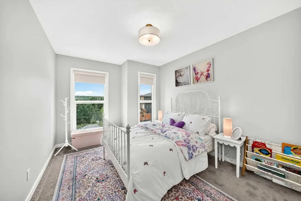 791 Cranbrook Gardens SE Calgary AB T3M 3L4