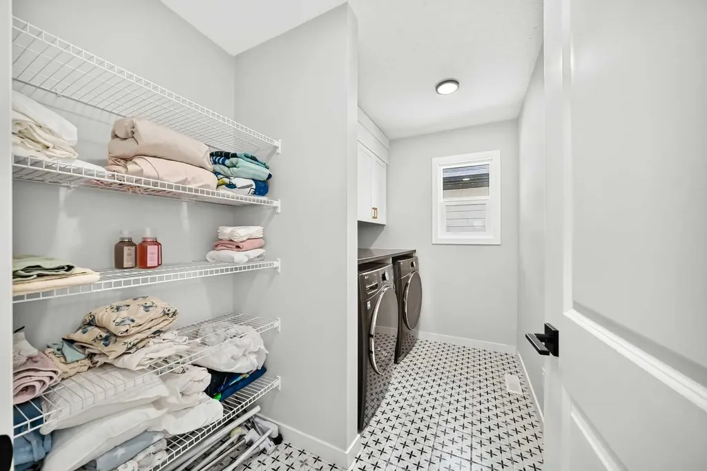791 Cranbrook Gardens SE Calgary AB T3M 3L4