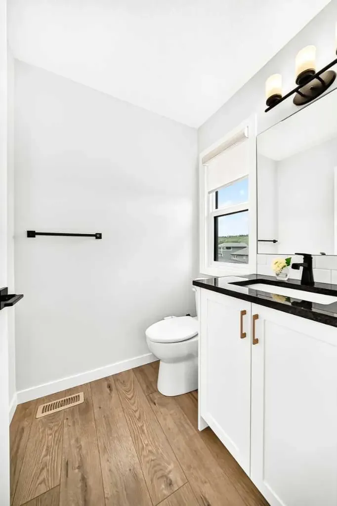 791 Cranbrook Gardens SE Calgary AB T3M 3L4