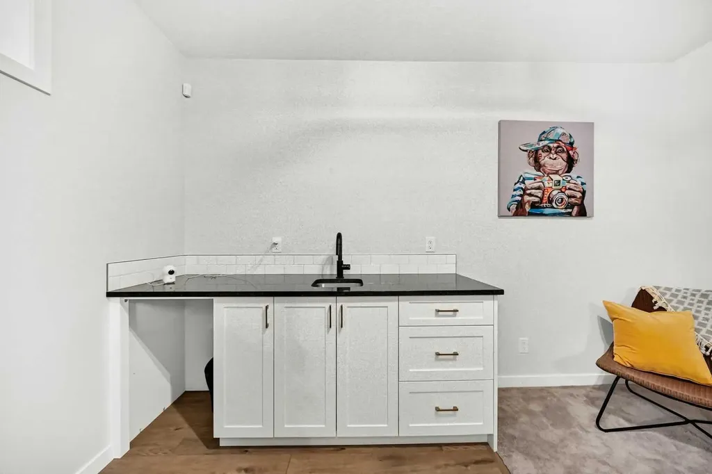 791 Cranbrook Gardens SE Calgary AB T3M 3L4