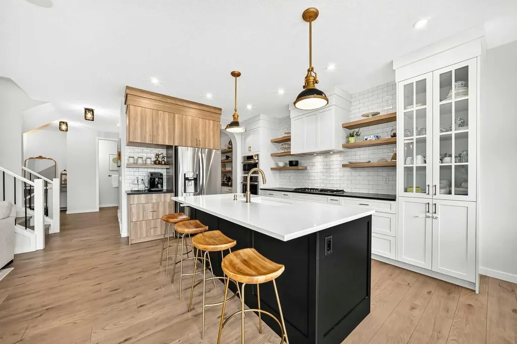791 Cranbrook Gardens SE Calgary AB T3M 3L4
