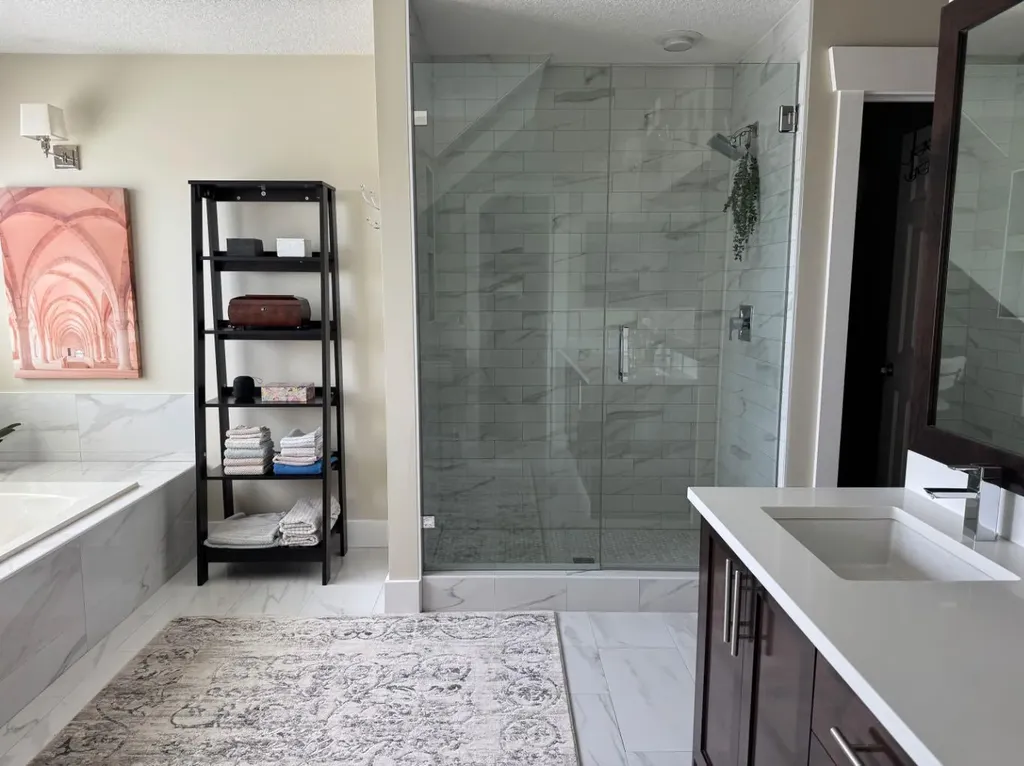 2821 Dallaire Avenue SW Calgary AB T3E 7T2
