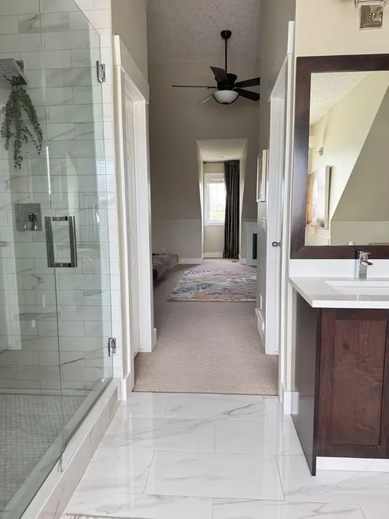 2821 Dallaire Avenue SW Calgary AB T3E 7T2