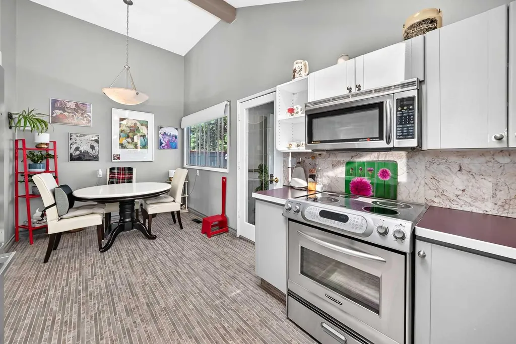310 Huntham Place NE Calgary AB T2K 4G7