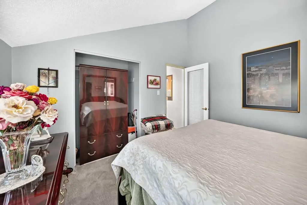 310 Huntham Place NE Calgary AB T2K 4G7