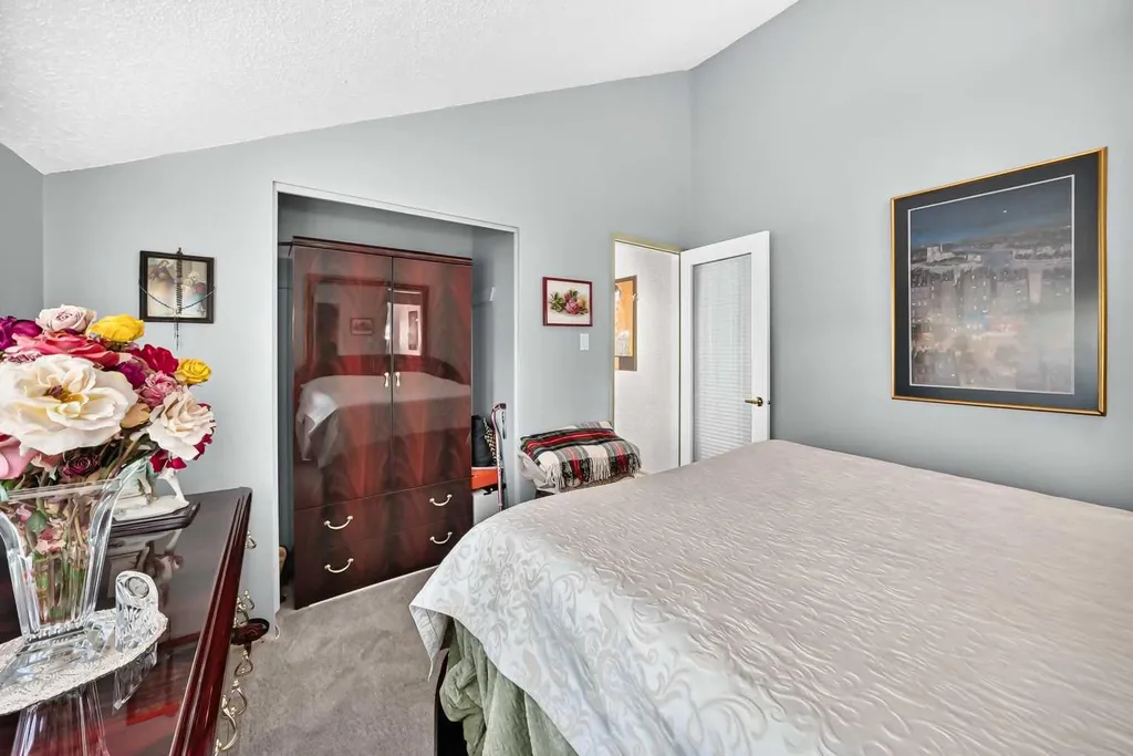 310 Huntham Place NE Calgary AB T2K 4G7