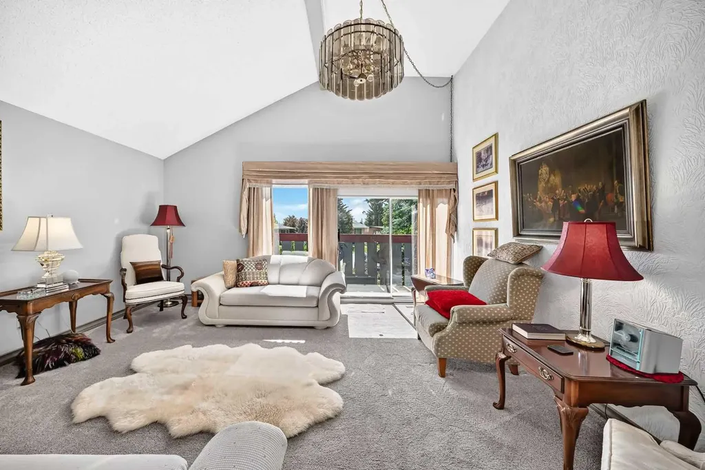 310 Huntham Place NE Calgary AB T2K 4G7