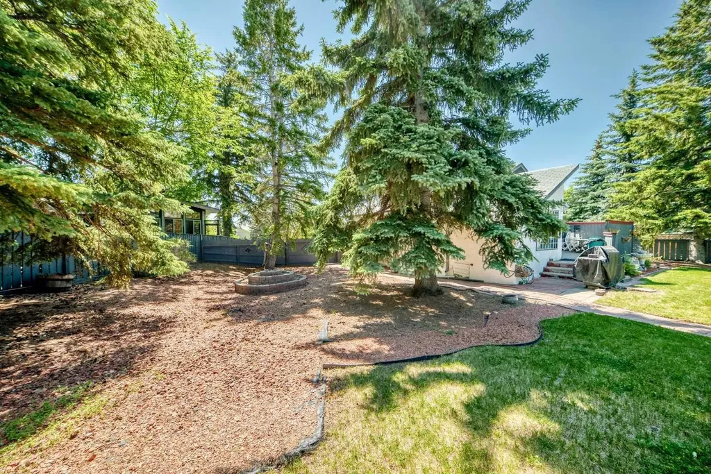310 Huntham Place NE Calgary AB T2K 4G7