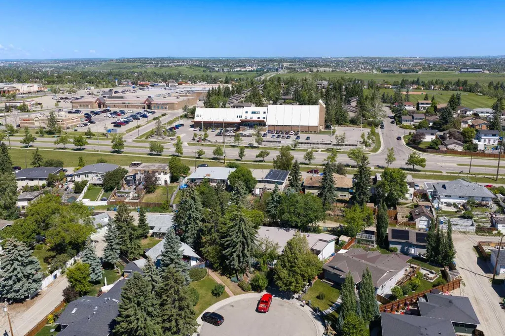 310 Huntham Place NE Calgary AB T2K 4G7