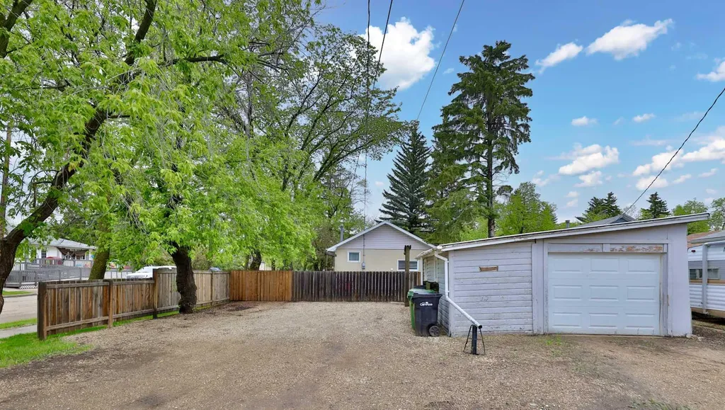 4624 56 Street Camrose AB T4V 2C3