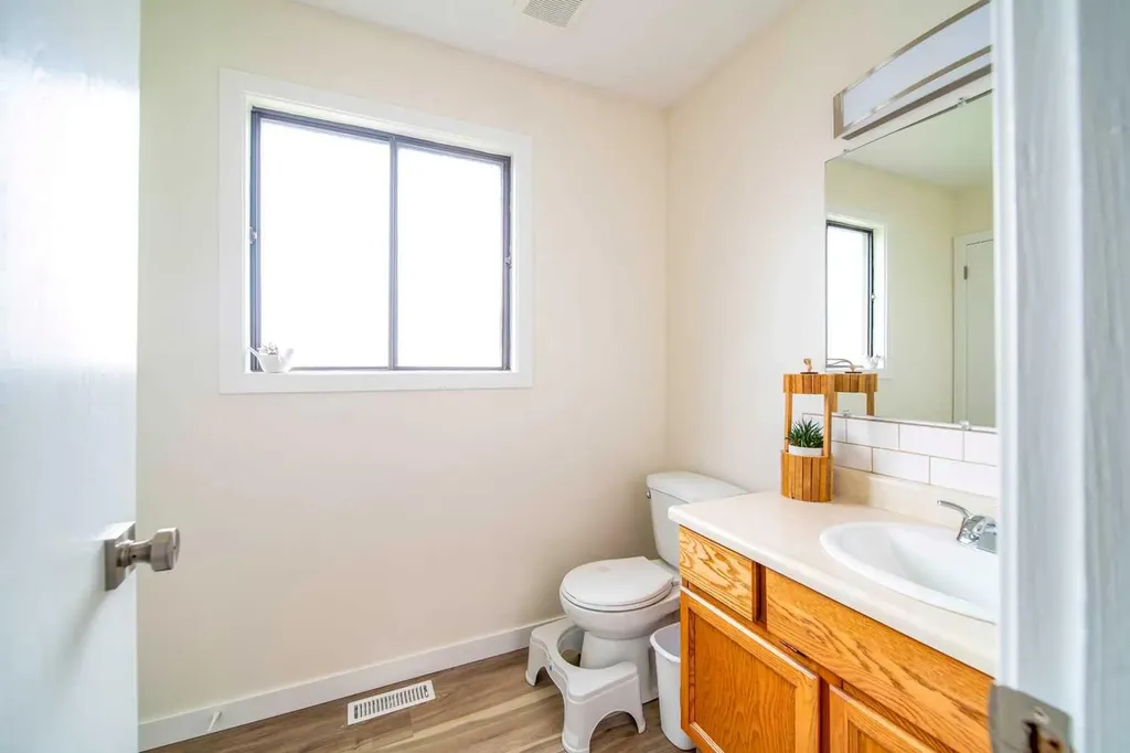 4911 51 Street Czar AB T0B 0Z0